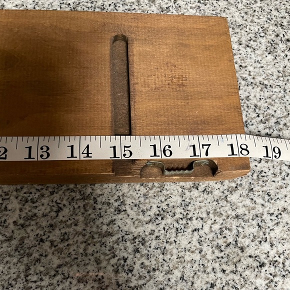 Home Interiors and Gifts Wooden Shelf, 3 Piece set includes a shelf and 2 braces - Picture 6 of 10